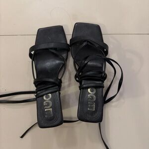 Chic Black Strappy Heels